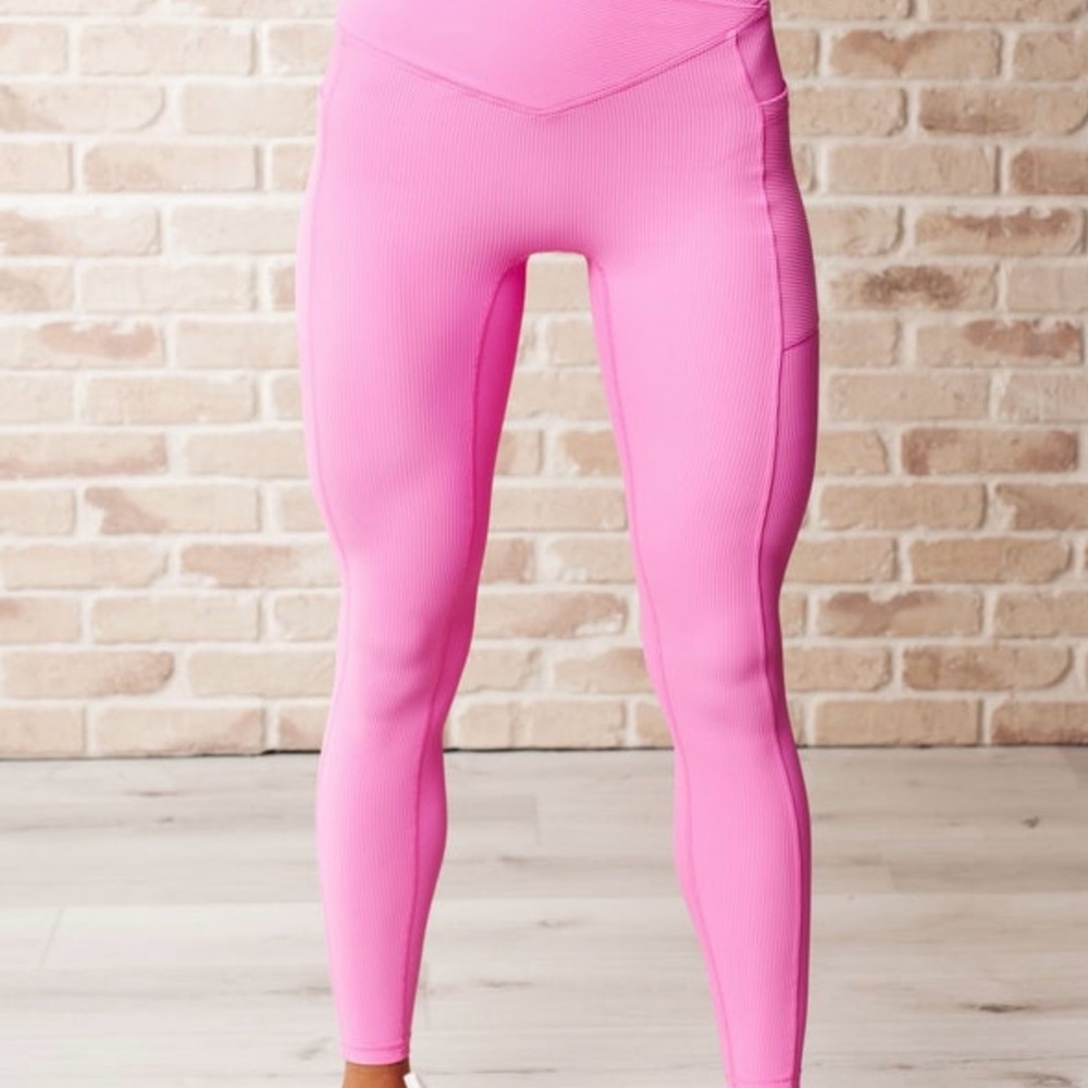 WITH LOVE MOLLY Max Sculpt Leggings Pink - NWT